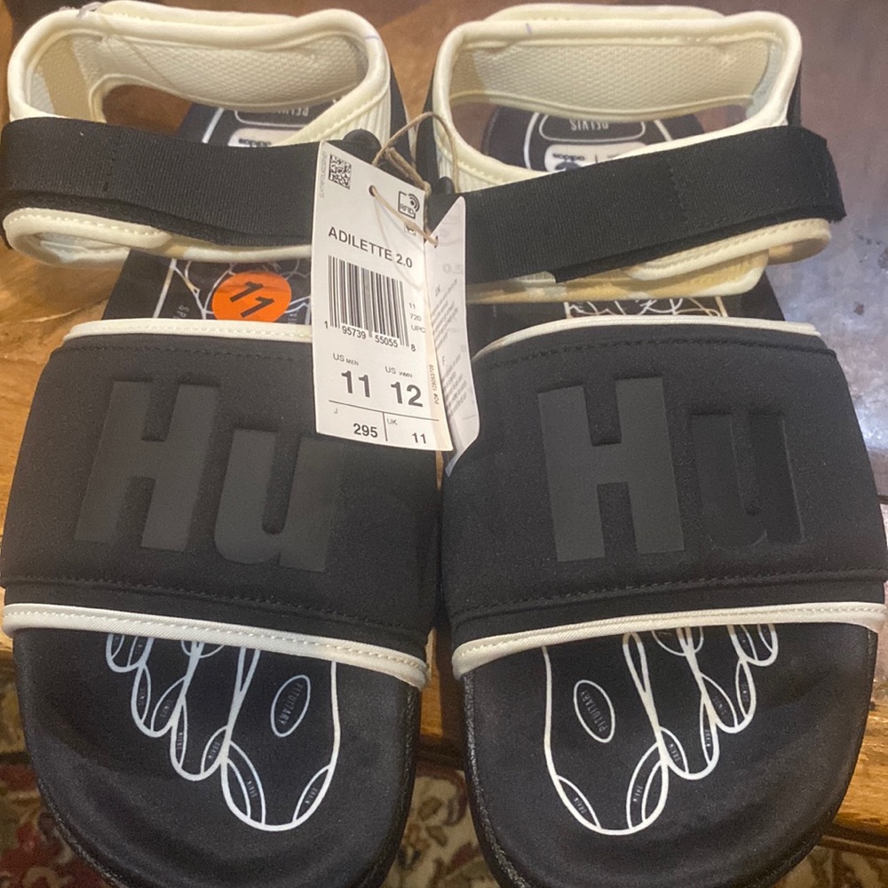 ADIDAS X HUMANRACE BY PHARRELL WILLIAMS Black Adilette 2.0 Sandals